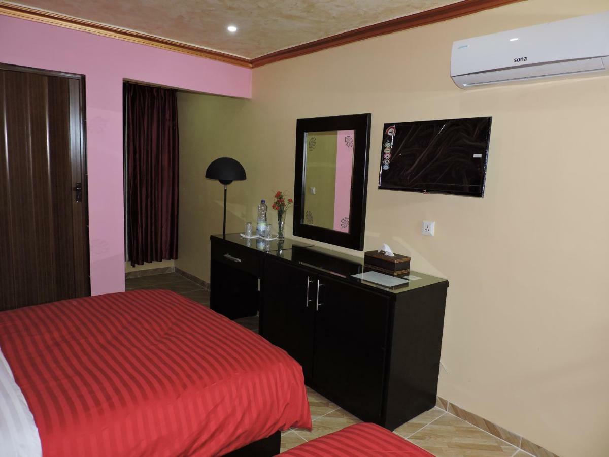 Valentine Inn Luxury 와디무사 외부 사진